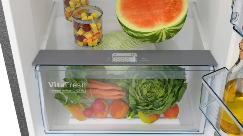 19693235_CTC35S03NI_PGA5_def BOSCH Series 4 free-standing fridge-freezer with freezer at top