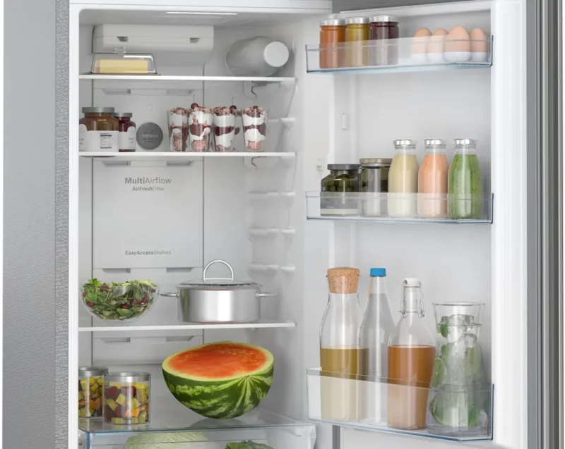 25399043_CTN29S02NI_PGA4_def BOSCH Series 4 free-standing fridge-freezer with freezer at top 168 x 60.5 cm
