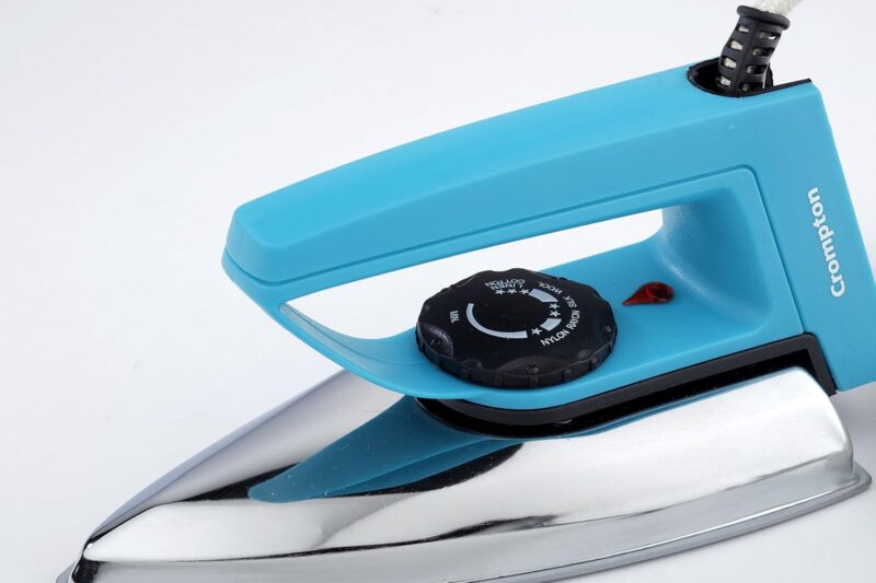 Crompton Greaves RD 750-Watt Dry Iron with Double Layer Non-stick Coating